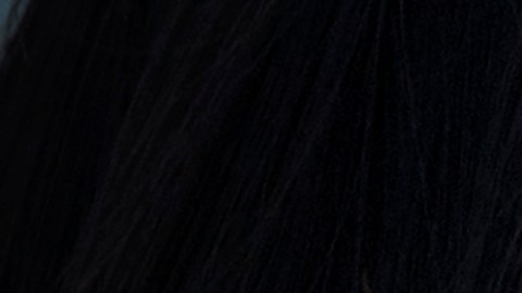 Mujer con máscara para prevenir coronavirus.