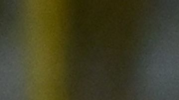 Marvin Monterrosa, valuado en $242 mil dólares disputa un balón con André-Pierre Gignac, valuado en $3.3 millones de dólares.