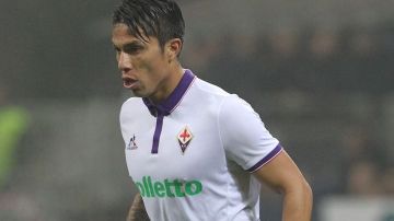 Carlos Salcedo durante su paso por la Fiorentina en 2016.
