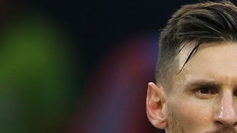 El ex jugador revivió la polémica sobre cuál de los dos astros es el mejor futbolista.