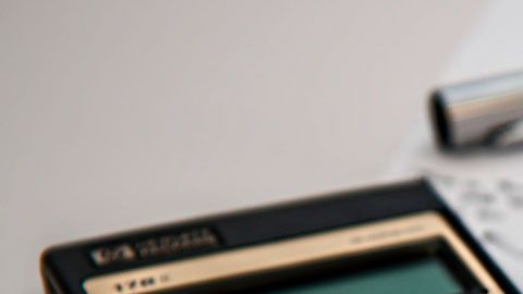 Aguas con los contadores que prometen ayudarte con tu declaración... ¡y quieren estafarte!