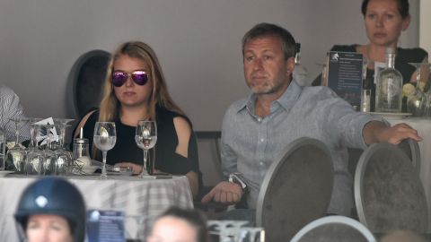 Roman Abramovich tiene siete hijos.