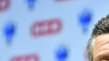 Caixinha salió de manera escándalosa de la 'Máquina'.