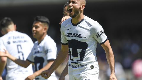 Cuando el charrúa llegó al equipo universitario para reemplazar a Nico, dijo que sería una tarea imposible