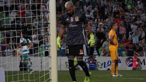 Torreón, Coahuila, 16 de Febrero de 2020. Nahuel Guzman, durante el juego de la Jornada 6 del torneo Clausura 2020 de la Liga BBVA MX, entre Santos Laguna y Tigres UANL celebrado en el Estadio Corona del Territorio Santos Modelo. Foto: Imago7/