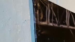 Algunas de las imágenes con las que ahora se adorna el vecindario Austin Village. (Suministrada)