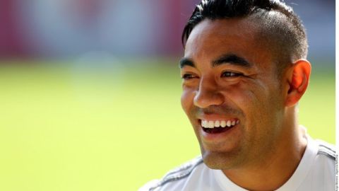 Marco Fabián se sabe divertir.