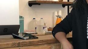 Estuve muchos años creando una comunidad de seguidores bastante grande y siempre me preguntaban cuándo iba a traer el salón a Nueva York", cuenta Contreras.