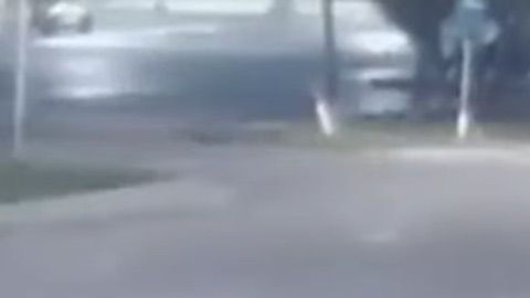 Momento del accidente captado por las cámaras de seguridad.