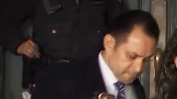 Nieves al ser detenido