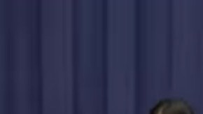 Daria Ortiz escoltada por Trump