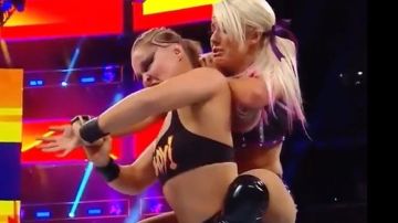 Ronda Rousey fue campeona de la WWE tras vencer a Alexa Bliss.
