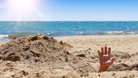 Una turista rescató a la menor.
