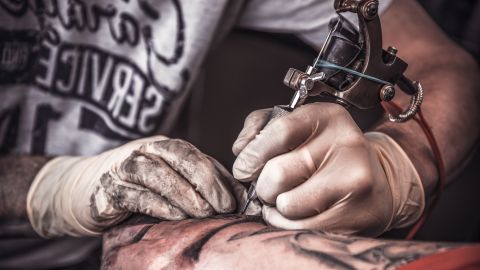 Aunque le preocupaba el dolor, temía más que lo abandonara su pareja.