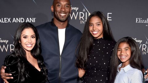 Vanessa Bryant, Kobe Bryant y sus hijas.