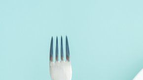 La irregularidad en el horario de las comidas durante los fines de semana nos puede hacer engordar.