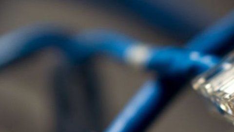 Si quieres tener una conexión de Internet más rápida y segura te recomendamos que sigas algunos pasos.