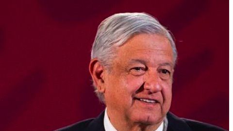 AMLO tuvo que dar explicaciones tras saludar a la madre de El Chapo.