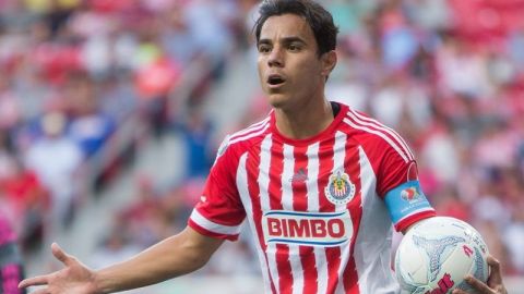 Bravo es el anotador histórico de Chivas.