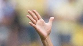 Fue campeón con el Rebaño Sagrado en 2006.