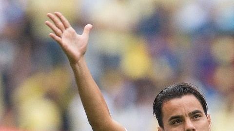Fue campeón con el Rebaño Sagrado en 2006.