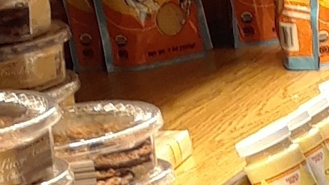 Supermercado casi vacío en Manhattan