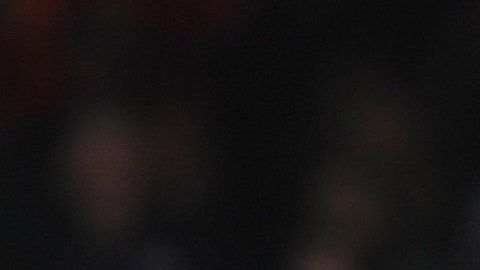 Los partidos de la Premier League se disputarían sin aficionados en ese rango de edad.