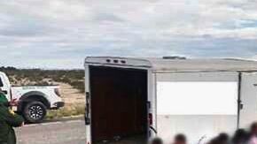 El remolque con 42 indocumentados.