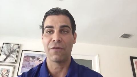 Francis Suárez anunció el resultado positivo del test de coronavirus a través de un video publicado en sus redes.