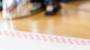 Aunque parece que es más, en realidad dos pizzas grandes no tienen tanto producto.