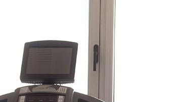 cr-health-inlinehero-covid-19-safety-at-gym-0320