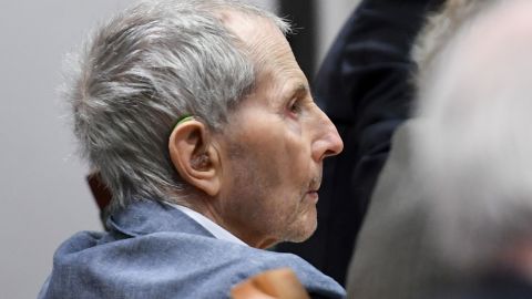 Robert Durst es acusado del asesinato estilo ejecución de su amiga Susan Berman.