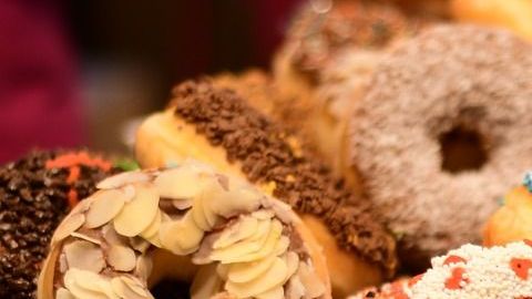 Los alimentos con azúcar agregada no son saludables para tu corazón ni para tu cerebro.
