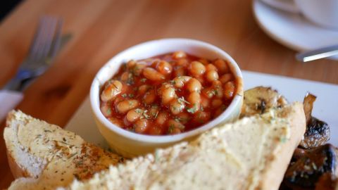 Los frijoles de la olla son uno de los platillos más representativos de la gastronomía mexicana.