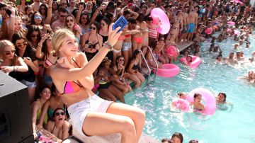 Gigi Hadid en una fiesta durante el Spring Break de 2019 en Miami Beach.