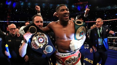 Anthony Joshua espera que se concrete la pelea ante Fury para la unificación de cetros.