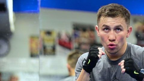 Gennady Golovkin ha retrasado su regreso al ring.