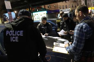 Senado en Nueva York aprueba ley que protege a inmigrantes de arrestos de ICE en tribunales