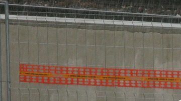 Lo más importante a la hora de conducir es extremar precauciones para evitar accidentes, ya sea en un auto eléctrico u ordinario.