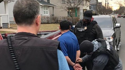 ICE continúa con sus operativos en todo el país.