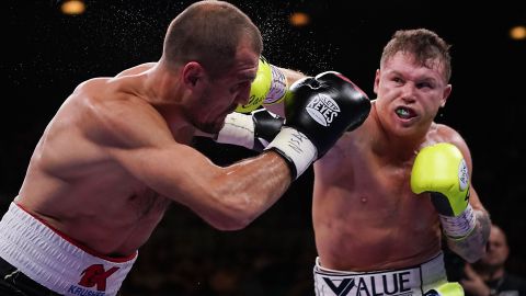 Al parecer, la pelea de Canelo programada para el 2 de mayo, en Las Vegas, tendrá de esperar.