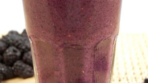 El jugo de ciruela pasa es uno de los mejores remedios contra el estreñimiento.