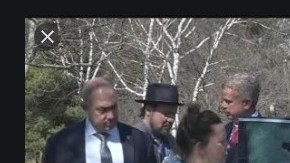 NYPD tuvo que romper el auto para acceder