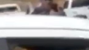 AMLO saludó de mano a la mamá del Chapo Guzmán.