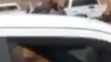 AMLO saludó de mano a la mamá del Chapo Guzmán.