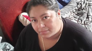 Karla Aguilar, originaria de El Salvador y quien trabaja en una empresa de que distribuye prendas de vestir en Queens, está desde la semana pasada sin empleo.