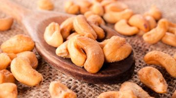 Las nueces de la India brindan energía de calidad, un alto valor antioxidante y magníficas propiedades antiinflamatorias.