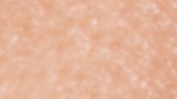 Algunos influencers han recomendado esta acción que resulta muy dañina para tus dientes.