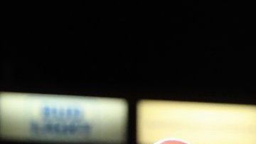 Óscar Valdez conecta un gancho de zurda a Marriaga.