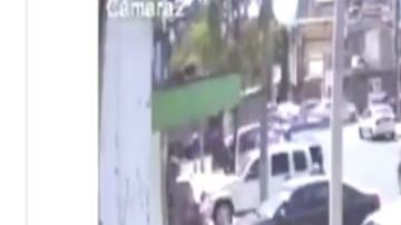 VIDEO: Momento en que sicarios propinan 25 balazos a mujer y a invidente
